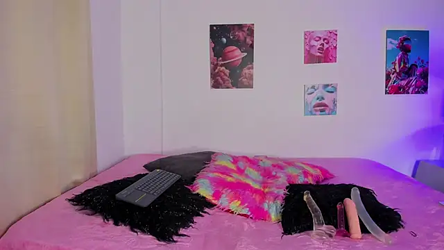 Snapshot of mia_purplee chatting on 21, 10, 2025 mia purplee online show from 21, 10, 2025