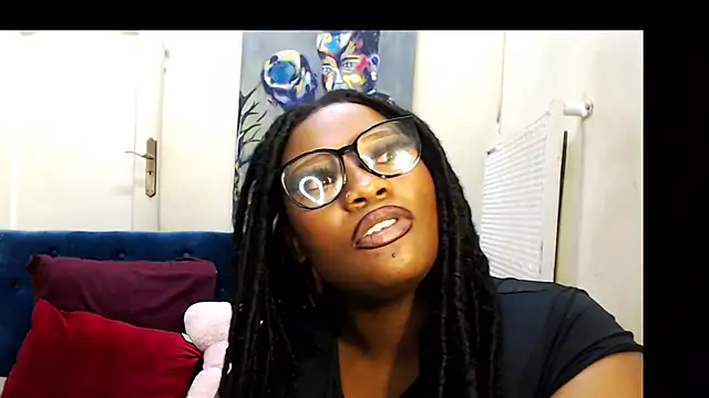 CurvyCocoxxx online show from 28, 4, 2026