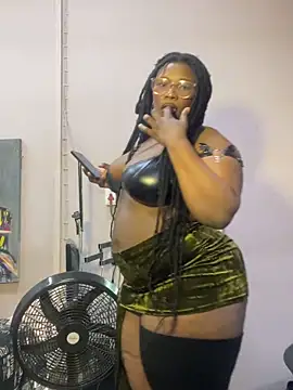 CurvyCocoxxx online show from 7, 6, 2026