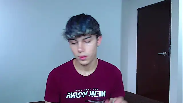 Snapshot of john_vichenso chatting on 19, 11, 2025 john vichenso online show from 19, 11, 2025