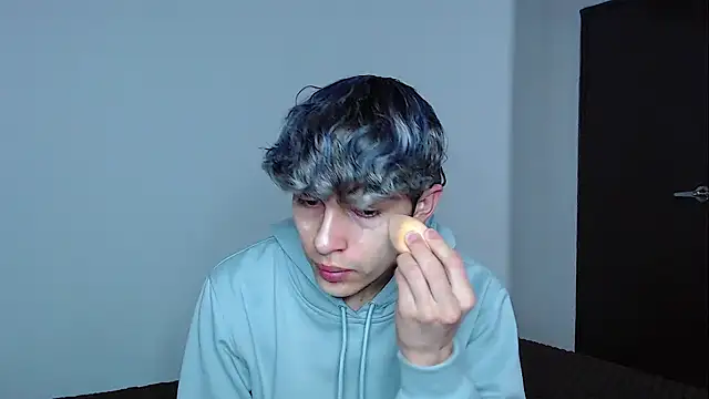 Snapshot of john_vichenso chatting on 21, 11, 2025 john vichenso online show from 21, 11, 2025