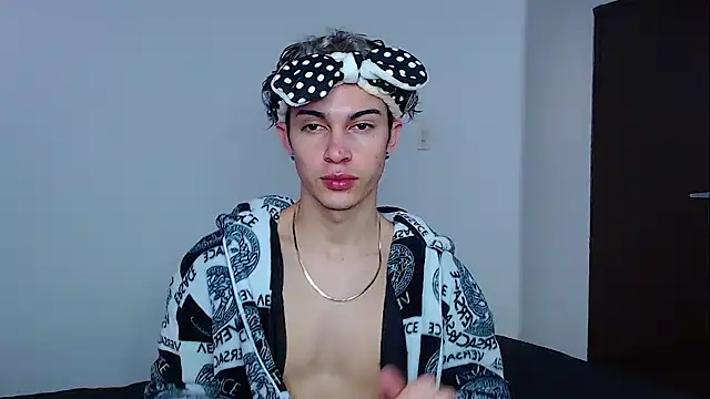 Snapshot of john_vichenso chatting on 2, 12, 2025 john vichenso online show from 2, 12, 2025