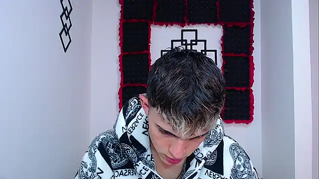 Snapshot of john_vichenso chatting on 8, 1, 2026 john vichenso online show from 8, 1, 2026