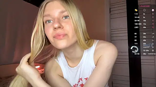 Snapshot of MaryjaneSpider chatting on 10, 10, 2025 MaryjaneSpider online show from 10, 10, 2025