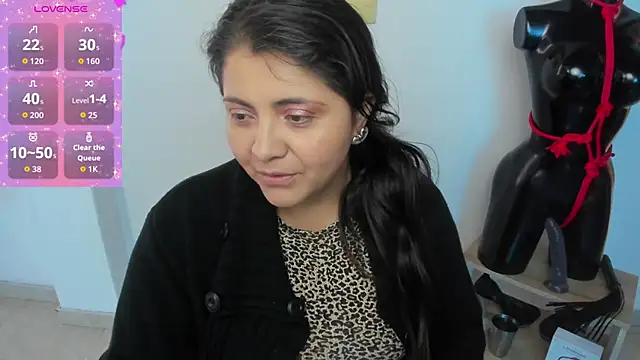 TifanyAmazinng online show from 26, 9, 2025