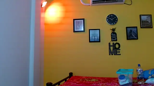 Snapshot of bellotabigtits18 chatting on 26, 9, 2025 bellotabigtits18 online show from 26, 9, 2025