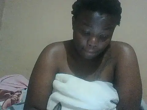 Snapshot of chocolateboobs92 chatting on 9, 9, 2025 chocolateboobs92 online show from 9, 9, 2025