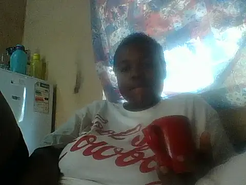 Snapshot of chocolateboobs92 chatting on 23, 9, 2025 chocolateboobs92 online show from 23, 9, 2025