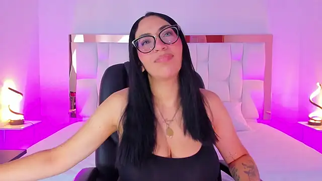 Camille Juicy online show from 12, 9, 2025