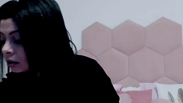 Snapshot of LadyLiia chatting on 4, 2, 2025 LadyLiia online show from 4, 2, 2025