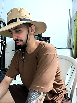 giannis090 online show from 3, 10, 2025