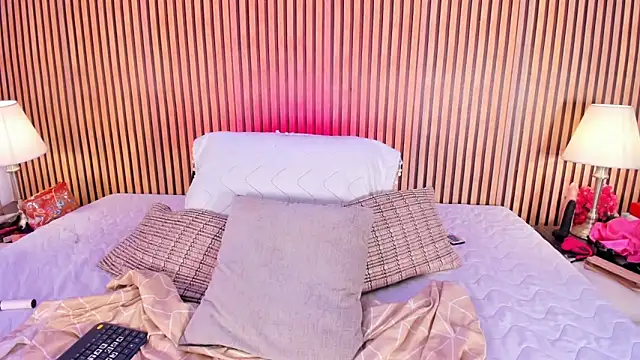 Snapshot of keeyla_stone chatting on 19, 9, 2025 keeyla stone online show from 19, 9, 2025