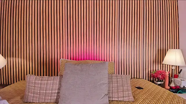 Snapshot of keeyla_stone chatting on 9, 10, 2025 keeyla stone online show from 9, 10, 2025