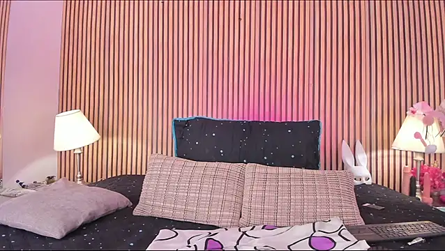 Snapshot of keeyla_stone chatting on 3, 11, 2025 keeyla stone online show from 3, 11, 2025