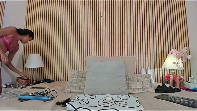 Snapshot of keeyla_stone chatting on 7, 11, 2025 keeyla stone online show from 7, 11, 2025