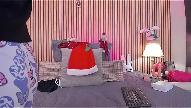 Snapshot of keeyla_stone chatting on 19, 12, 2025 keeyla stone online show from 19, 12, 2025