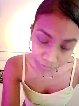 Snapshot of keeyla_stone chatting on 15, 1, 2026 keeyla stone online show from 15, 1, 2026