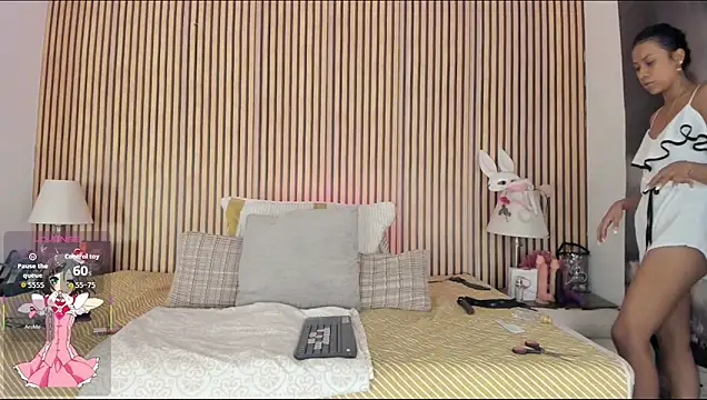 Snapshot of keeyla_stone chatting on 5, 3, 2026 keeyla stone online show from 5, 3, 2026