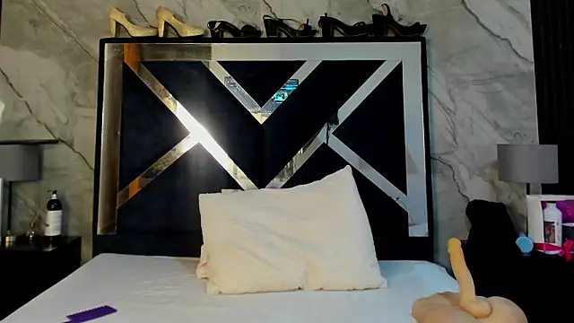 VanessaHard as online show from 24, 2, 2026