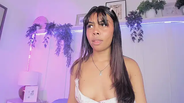 Snapshot of theLayla_DH chatting on 20, 9, 2025 theLayla DH online show from 20, 9, 2025