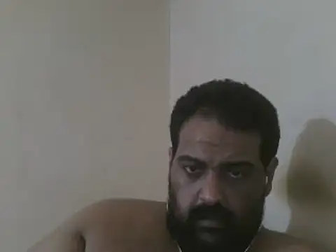 Snapshot of elpoop7305 chatting on 3, 8, 2026 elpoop7305 online show from 3, 8, 2026