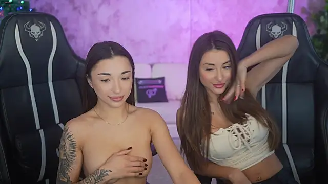 Snapshot of Luna_secretgirl chatting on 8, 1, 2026 Luna secretgirl online show from 8, 1, 2026