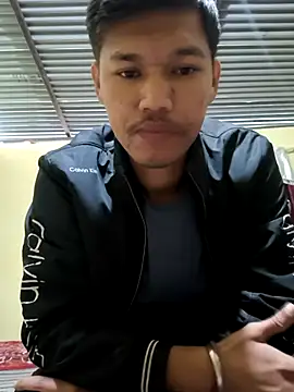 Snapshot of Dev_is_Horny chatting on 28, 10, 2025 Dev is Horny online show from 28, 10, 2025