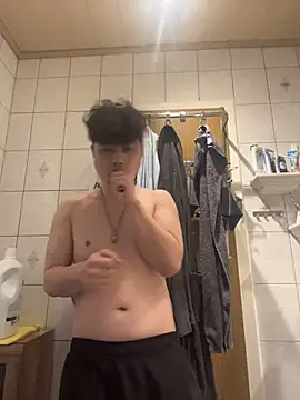 Kingpowerlittel online show from 4, 3, 2026