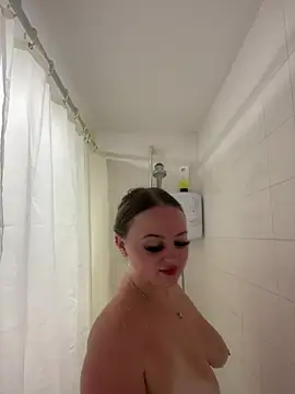 SexySashaxox online show from 6, 8, 2026
