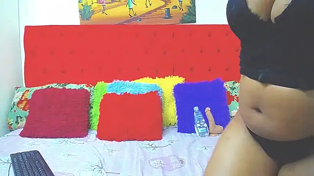 Snapshot of NawtyLilBooty chatting on 22, 10, 2025 NawtyLilBooty online show from 22, 10, 2025