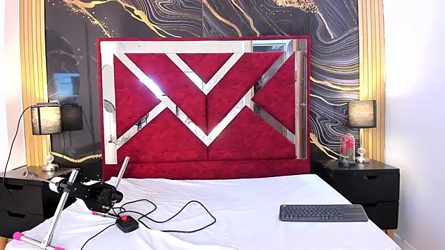 VioletRose as online show from 10, 7, 2026