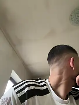 Snapshot of Gold7leonnnn chatting on 29, 3, 2026 Gold7leonnnn online show from 29, 3, 2026