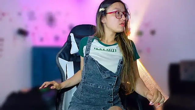 AnniexMichaelLive online show from 7, 5, 2026
