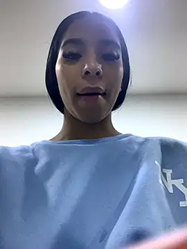 Snapshot of Payton-Presley chatting on 24, 10, 2025 Payton-Presley online show from 24, 10, 2025