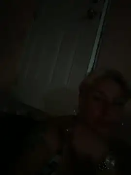 toomuchofafreak online show from 30, 4, 2026