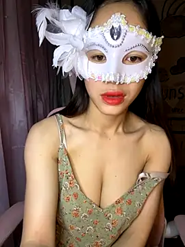 TiNa 04 online show from 10, 10, 2025