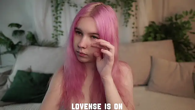 ElizSpieth online show from 4, 12, 2025