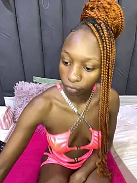 Snapshot of LonelyQueenxx25 chatting on 30, 6, 2026 LonelyQueenxx25 online show from 30, 6, 2026