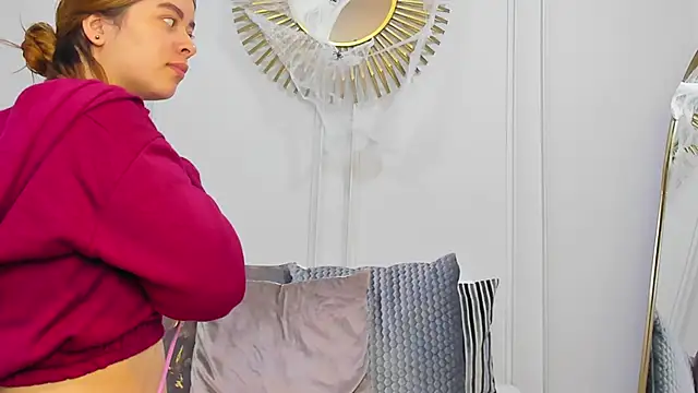 CharlotteBrownn  online show from 23, 10, 2025