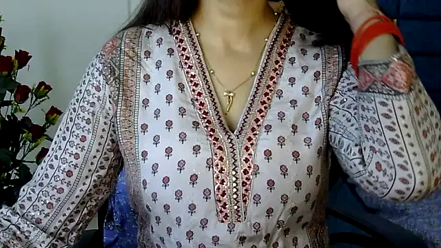 Rumi cute online show from 27, 7, 2026