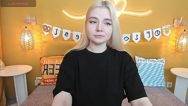 Snapshot of RuthBryant chatting on 26, 9, 2025 RuthBryant online show from 26, 9, 2025