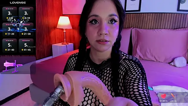 Snapshot of ori_whore chatting on 6, 8, 2026 ori whore online show from 6, 8, 2026
