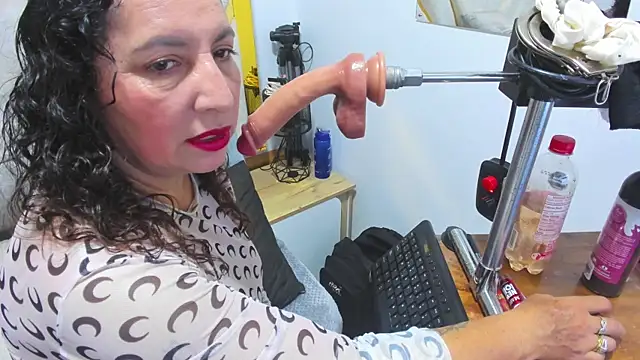 Luna Naughty1 online show from 6, 7, 2026
