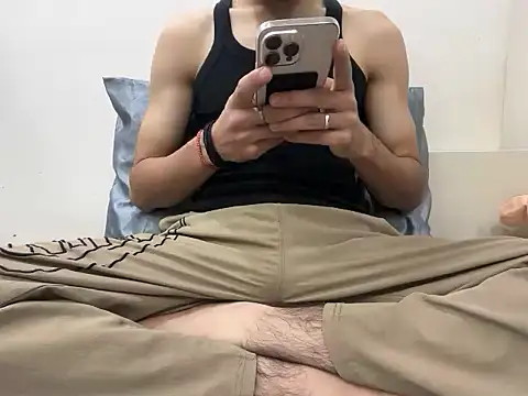 coupleyug online show from 4, 2, 2026