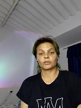 Snapshot of kay_towers99 chatting on 7, 4, 2026 kay towers99 online show from 7, 4, 2026
