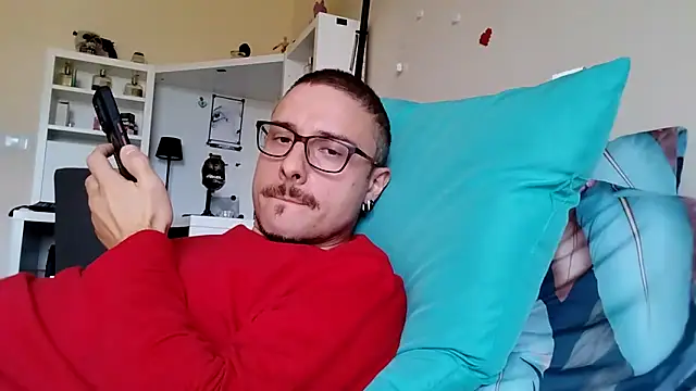 Snapshot of ilovechub112 chatting on 18, 10, 2025 ilovechub112 online show from 18, 10, 2025