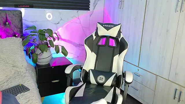 Saimonvela online show from 24, 4, 2026