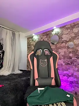 samiacooper25 online show from 1, 3, 2026