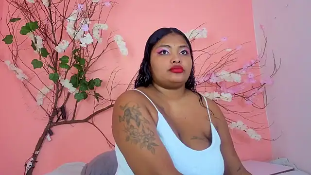 Cristal hott1 online show from 12, 2, 2026