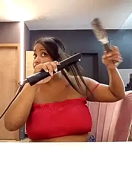 Cristal hott1 online show from 25, 2, 2026